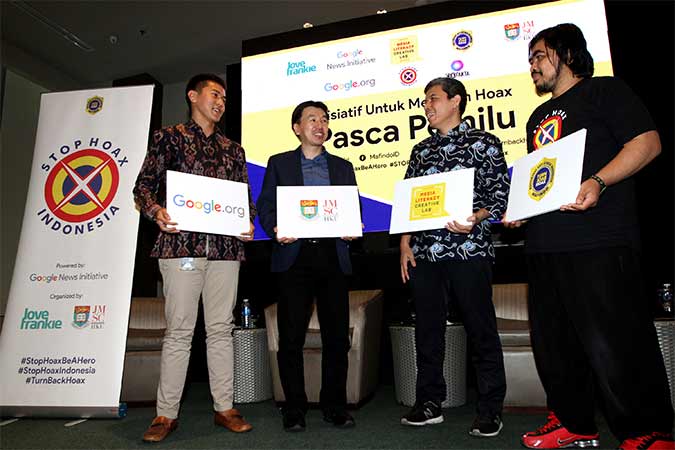 DUKUNGAN GOOGLE DALAM PERANGI HOAX 