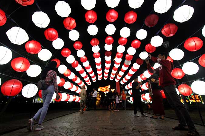 FESTIVAL OF LIGHT MONUMEN NASIONAL 
