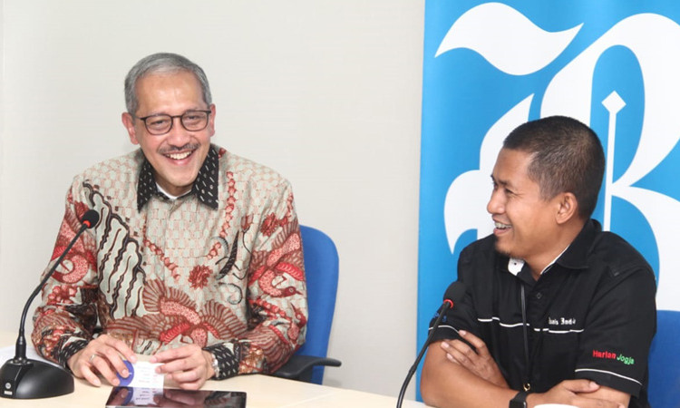 PEMANGKASAN SUKU BUNGA