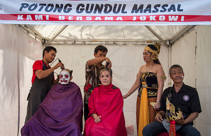 SAMBUT PRESIDEN DAN WAKIL PRESIDEN