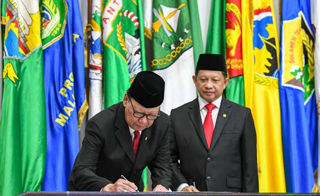 SERAH TERIMA JABATAN MENDAGRI 
