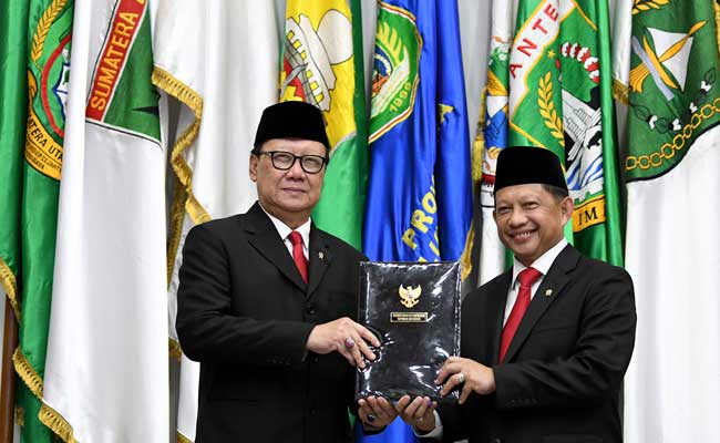 SERAH TERIMA JABATAN MENDAGRI 