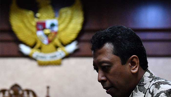 ROMAHURMUZIY DIVONIS DUA TAHUN PENJARA 