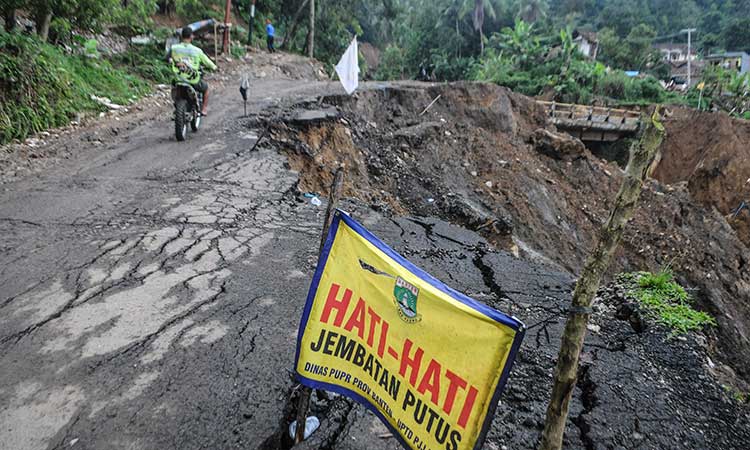 DAERAH RAWAN LONGSOR DI LEBAK