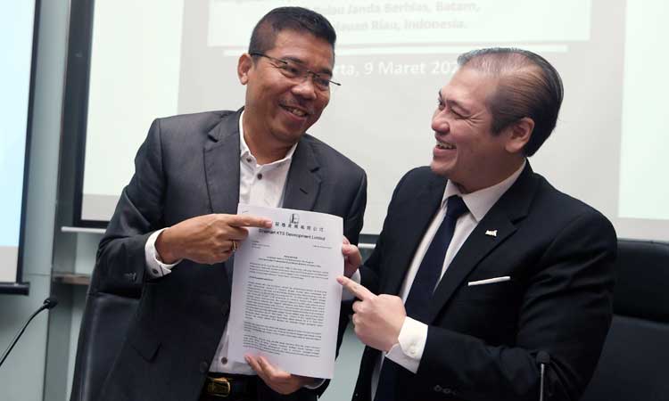 KISRUH PROYEK DEPO MINYAK BATAM