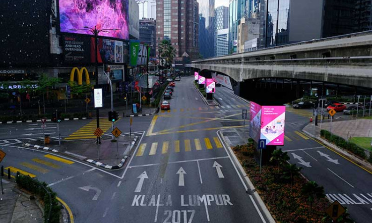 JALANAN DI MALAYSIA MULAI SEPI