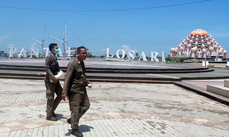 PENUTUPAN PANTAI LOSARI