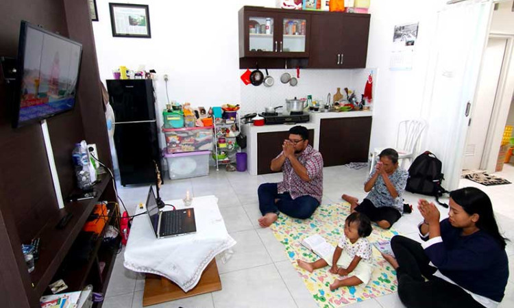IBADAH MISA MELALUI ONLINE