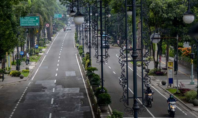 JALANAN DI BANDUNG SEPI