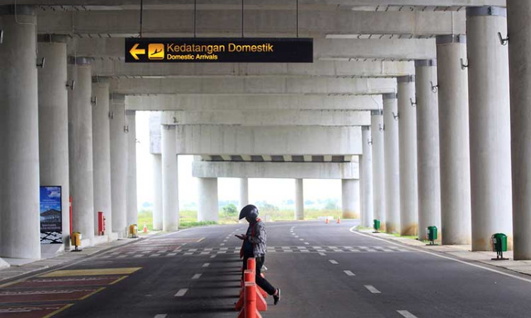 PEMBATALAN PENERBANGAN DI BANDARA KERTAJATI