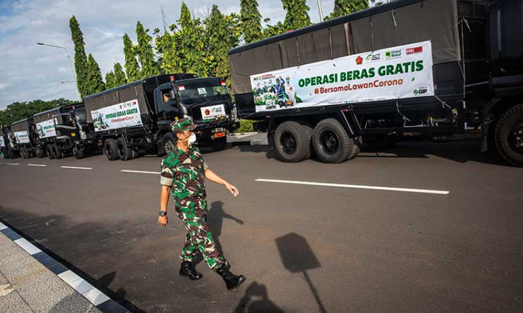TNI GELAR OPERASI PANGAN GRATIS