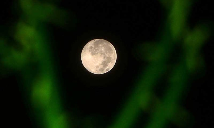 FENOMENA SUPERMOON