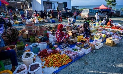 PEMBATASAN JAM OPERASI PASAR DADAKAN