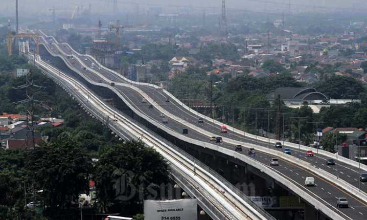 PENUTUPAN JALAN TOL LAYANG JAKARTA-CIKAMPEK