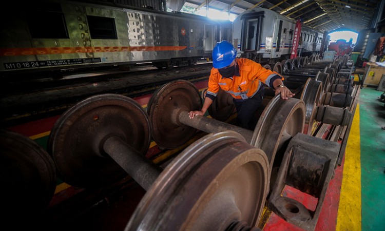 PENGHENTIAN PERJALANAN KERETA API JARAK JAUH