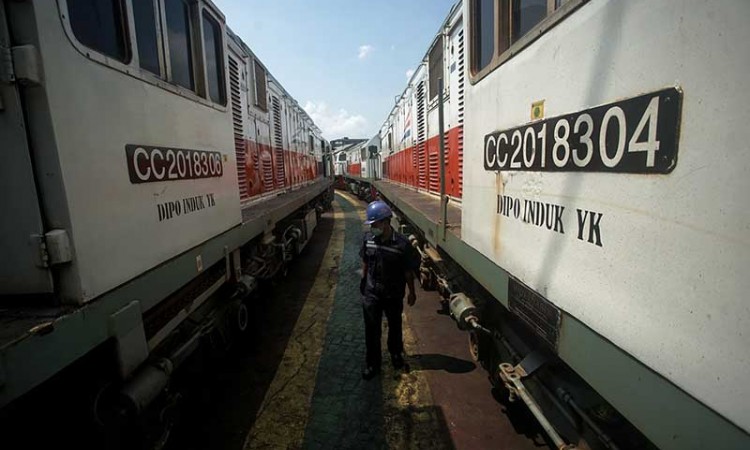 PERPANJANG PEMBATALAN KERETA JARAK JAUH