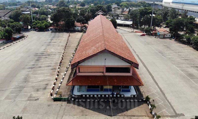 TERMINAL BUS AKAP KOSONG