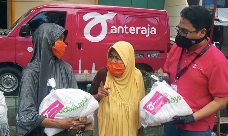 ANTERAJA BAGIKAN SEMBAKO MELALUI SATRIA BERBAGI