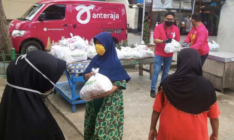 ANTERAJA BAGIKAN SEMBAKO MELALUI SATRIA BERBAGI