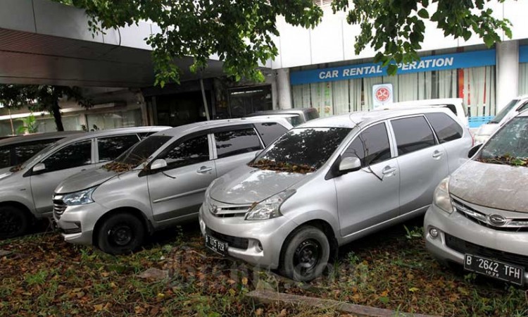 PERMINTAAN SEWA MOBIL MENURUN