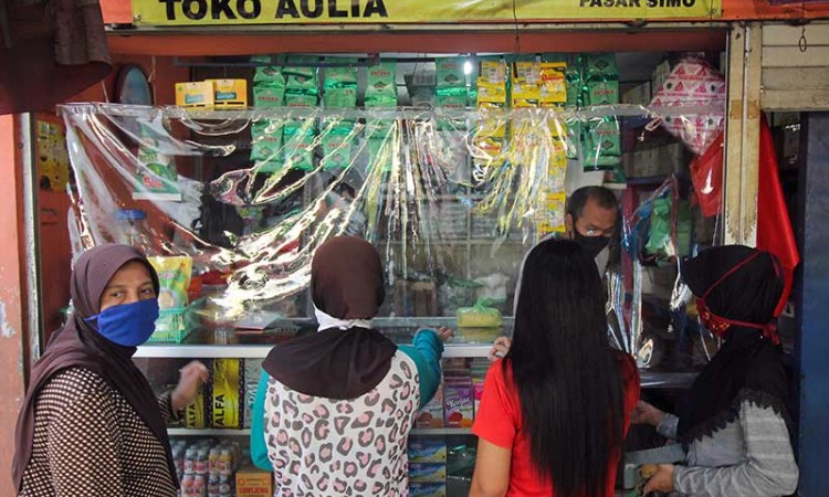 DUA PASAR TRADISIONAL DI SURABAYA KEMBALI DIBUKA