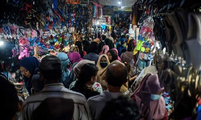 KERAMAIAN DI PASAR PEMBANGUNAN PANGKALPINANG