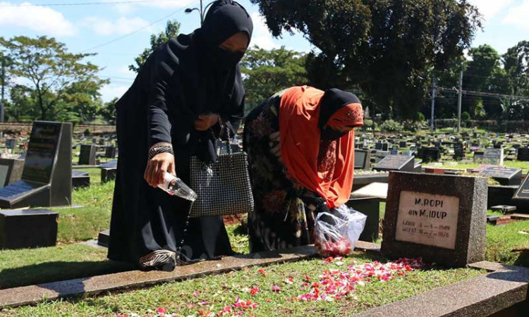 ZIARAH KUBUR SAAT WABAH COVID-19