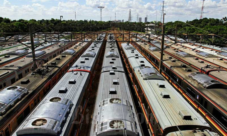 PENYESUAIAN JAM OPERASIONAL KRL