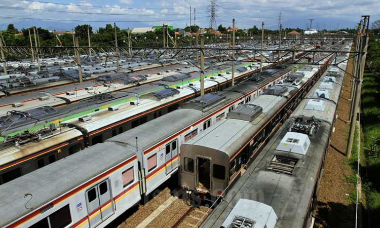PENYESUAIAN JAM OPERASIONAL KRL