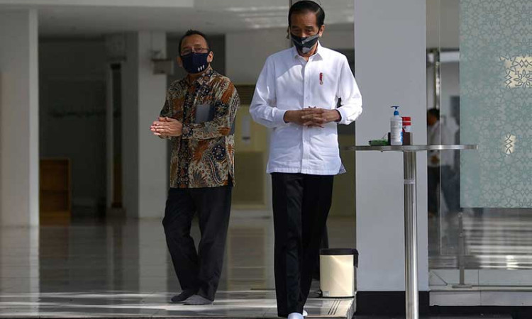 PRESIDEN TINJAU KESIAPAN NORMAL BARU MASJID KOMPLEKS ISTANA