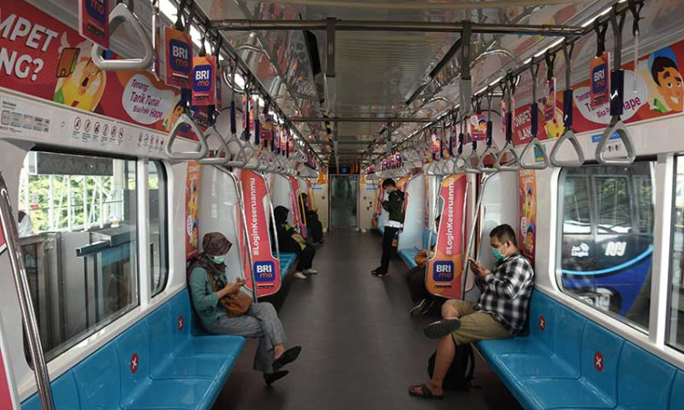 MRT JAKARTA KEMBALI BEROPERASI NORMAL