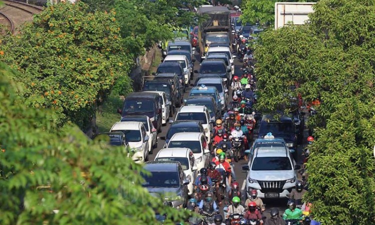 JAKARTA KEMBALI MACET