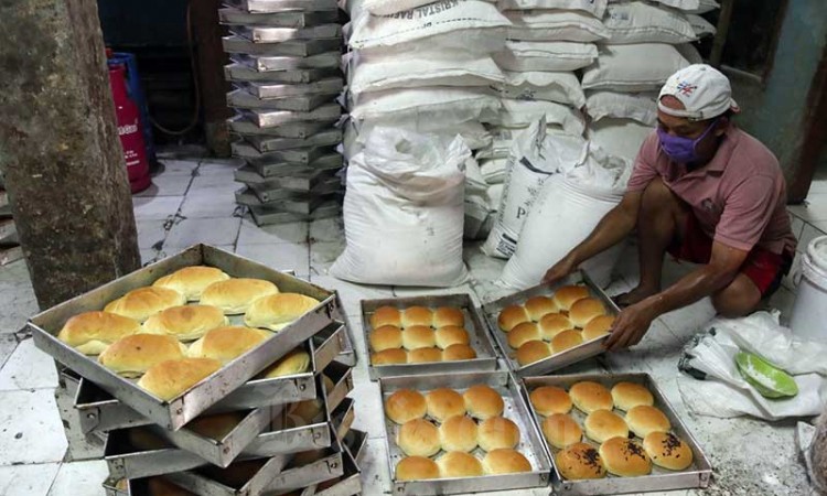 Produksi Roti Rumahan Alami Penurunan Omset Hingga 80 Persen Akibat Covid-19