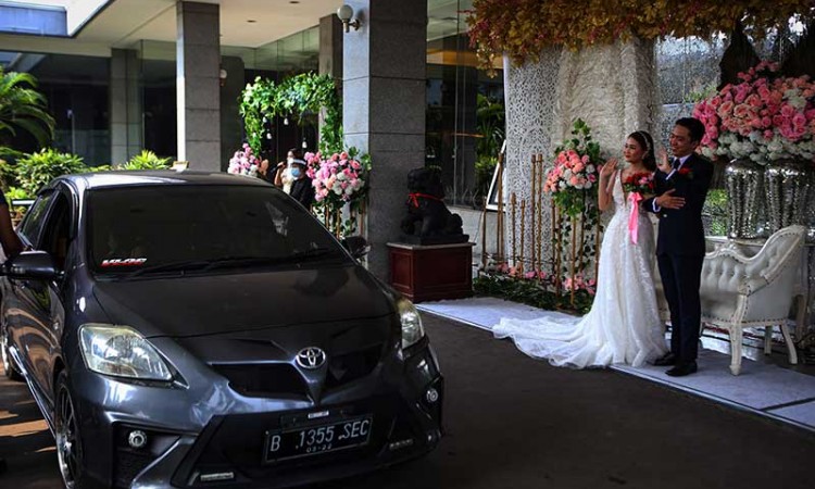 Hotel di Tangerang Gelar Pesta Pernikahan Secara Drive Thru