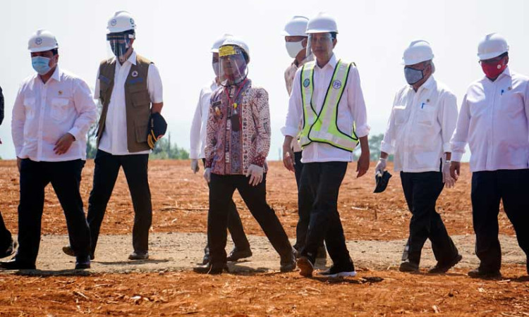 Presiden Joko Widodo Tinjau Pembangunan Kawasan Industri Terpadu Batang