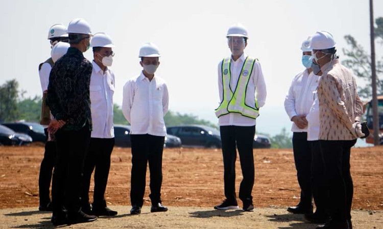 Presiden Joko Widodo Tinjau Pembangunan Kawasan Industri Terpadu Batang