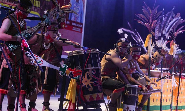 Lomba Musik Etnik Pedalaman Dayak di Kalimatan Tengah
