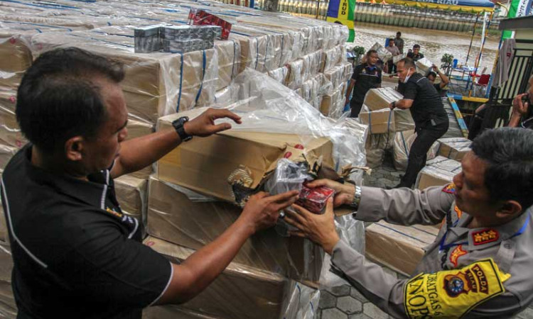 Polisi Berhasil Gagalkan Penyelundupan Rokok Ilegal Senilai Rp4 miliar di Riau