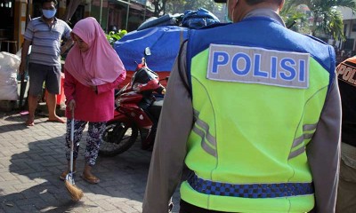 Tidak Patuhi Protokol Kesehatan, Warga di Surabaya Dikenakan Hukuman Sosial