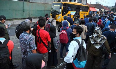 Pemerintah Terjunkan 150 Bus Untuk Angkut Penumpang KRL dari Bogor