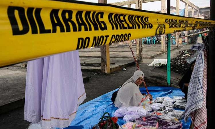 Tolak Relokasi, Sejumlah Pedagang Pasar Inpres Aceh Nekat Berjualan di Lokasi Bekas Kebakaran