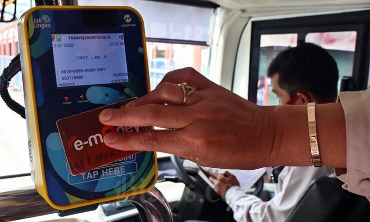 Operasional Bus Listrik Transjakarta Diperpanjang