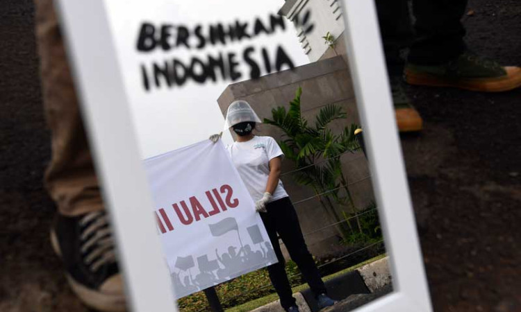 Aktivis Gerakan #BersihkanIndonesia Tolak Omnibus Law RUU Cipta Kerja