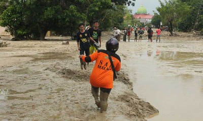 Banjir Bandang Luwu Utara Sulsel Akibatkan Puluhan Rumah Hanyut Terbawa Arus