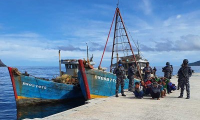 KRI Yos Sudarso-353 Tangkap Dua Kapal Ikan Asing Vietman di Perairan Pulau Sekatung