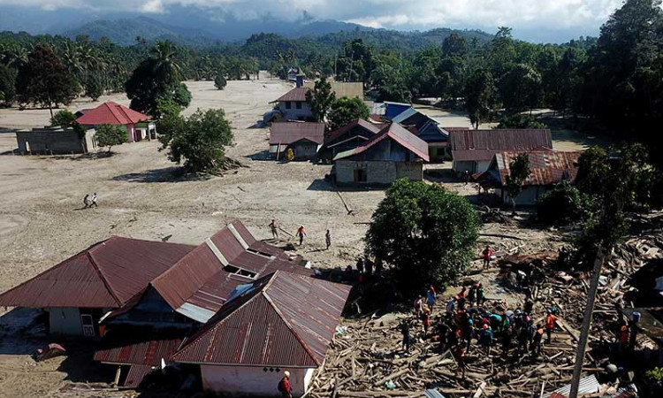 Hari Kelima Evakuasi Banjir Bandang Luwu Utara, 18 Orang Masih Belum Ditemukan