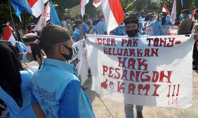 Tidak Terima di PHK, Karyawan PT Dempo Andalas Samudera Gelar Unjuk Rasa