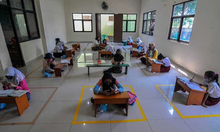 Kelurahan Jatirahayu Bekasi Sediakan Fasilitas Internet Gratis Untuk Pelajar