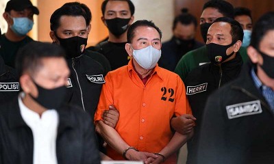 Terpidana Kasus Korupsi Bank Bali Djoko Soegiarto Tjandra Diserahkan Kepada Kejaksaan Agung