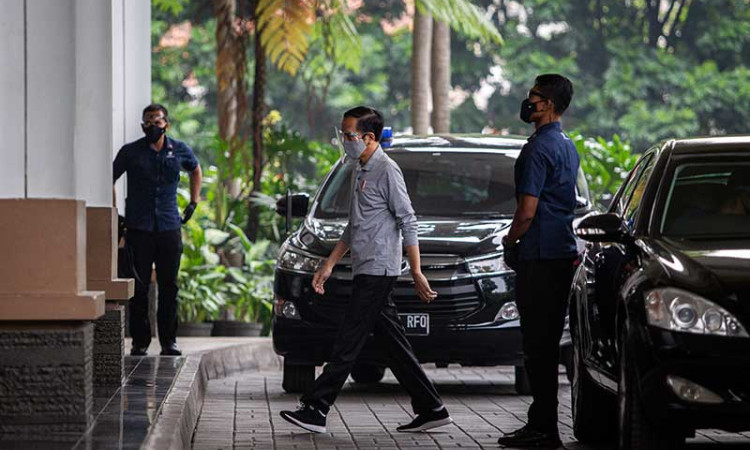 Presiden Joko Widodo Tinjau Fasilitas Produksi dan Uji Klinis Tahap III Vaksin Covid-19